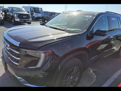 Used 2025 GMC Acadia Elevation