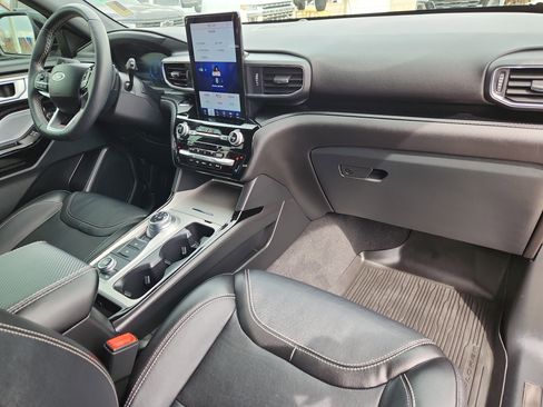 Used 2024 Ford Explorer ST w/ Equipment Group 401A image 15