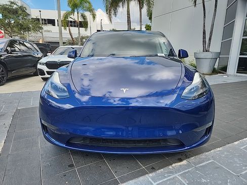 Used 2022 Tesla Model Y Performance image 12