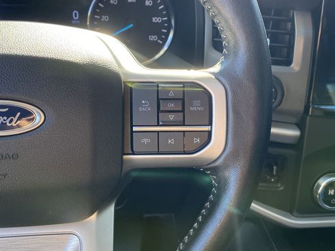 Used 2022 Ford Expedition Max XLT image 31