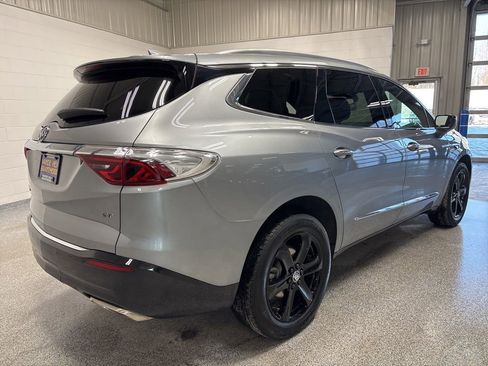 Used 2023 Buick Enclave Essence w/ Sport Touring Edition image 7