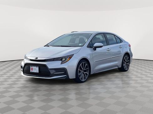 Used 2020 Toyota Corolla SE image 3