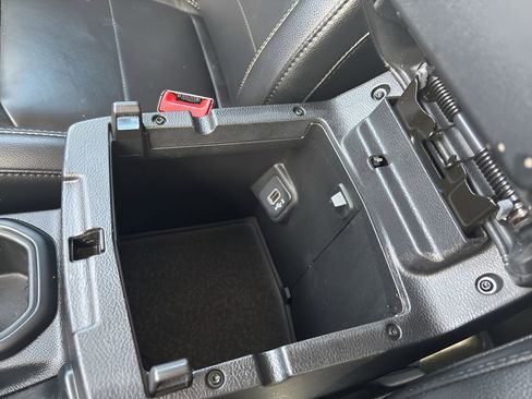 Used 2020 Jeep Gladiator Overland image 25