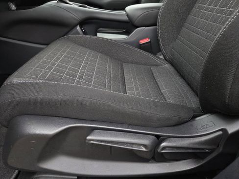 Used 2025 Honda HR-V LX image 15