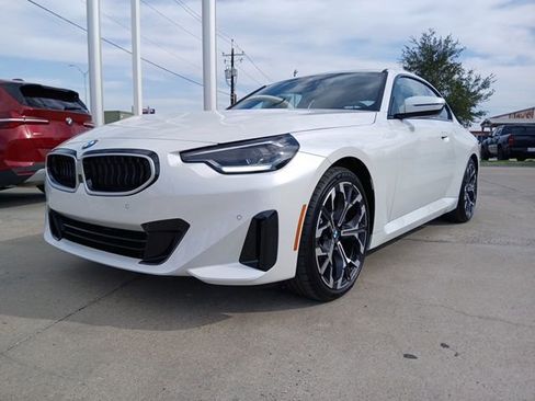 New 2026 BMW 230i Coupe RWD image 3