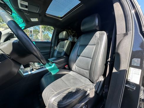 Used 2013 Ford Explorer XLT AWD/4WD image 11