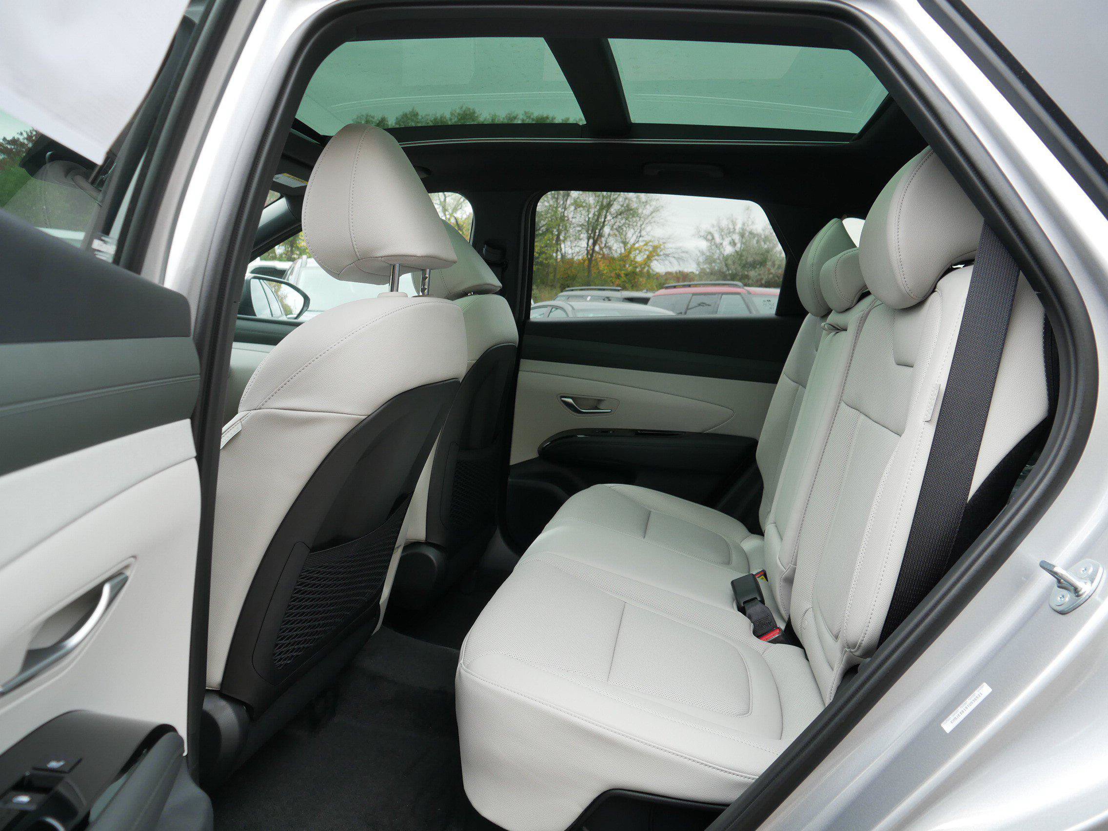 New 2026 Hyundai Tucson Limited w/ Tow & Go Package AWD/4WD image 6