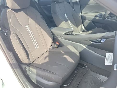 New 2026 Hyundai Elantra Blue image 17