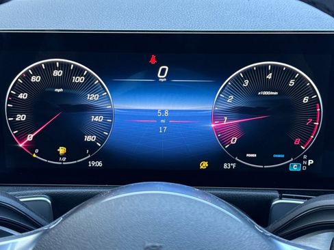 New 2026 Mercedes-Benz GLB 250 image 18