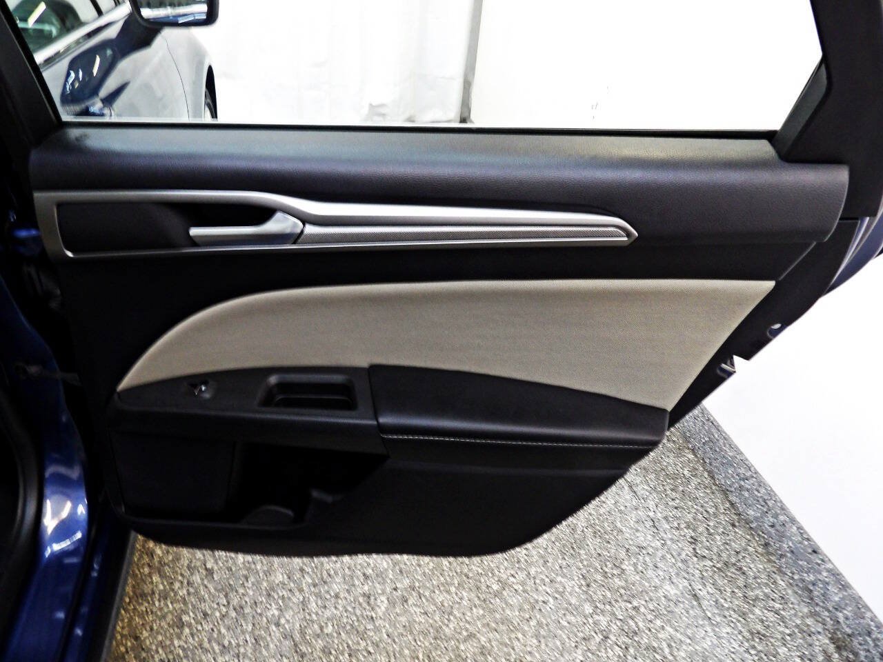 Used 2018 Ford Fusion S FWD image 12