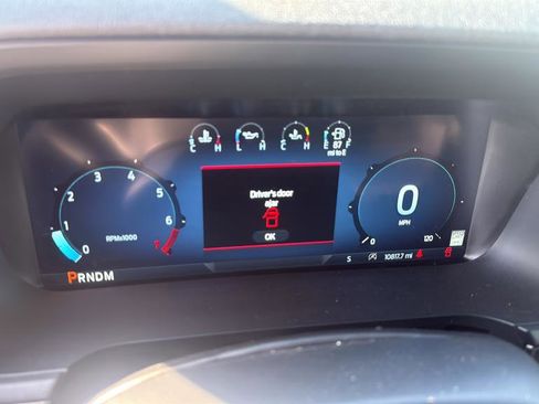 Used 2025 Ford F150 Lariat AWD/4WD image 35