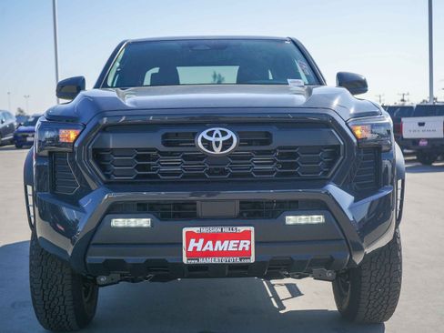 New 2025 Toyota Tacoma TRD Off-Road image 2