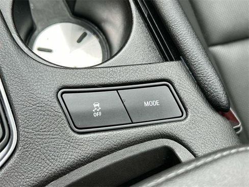 Used 2024 Cadillac XT6 Premium Luxury image 29