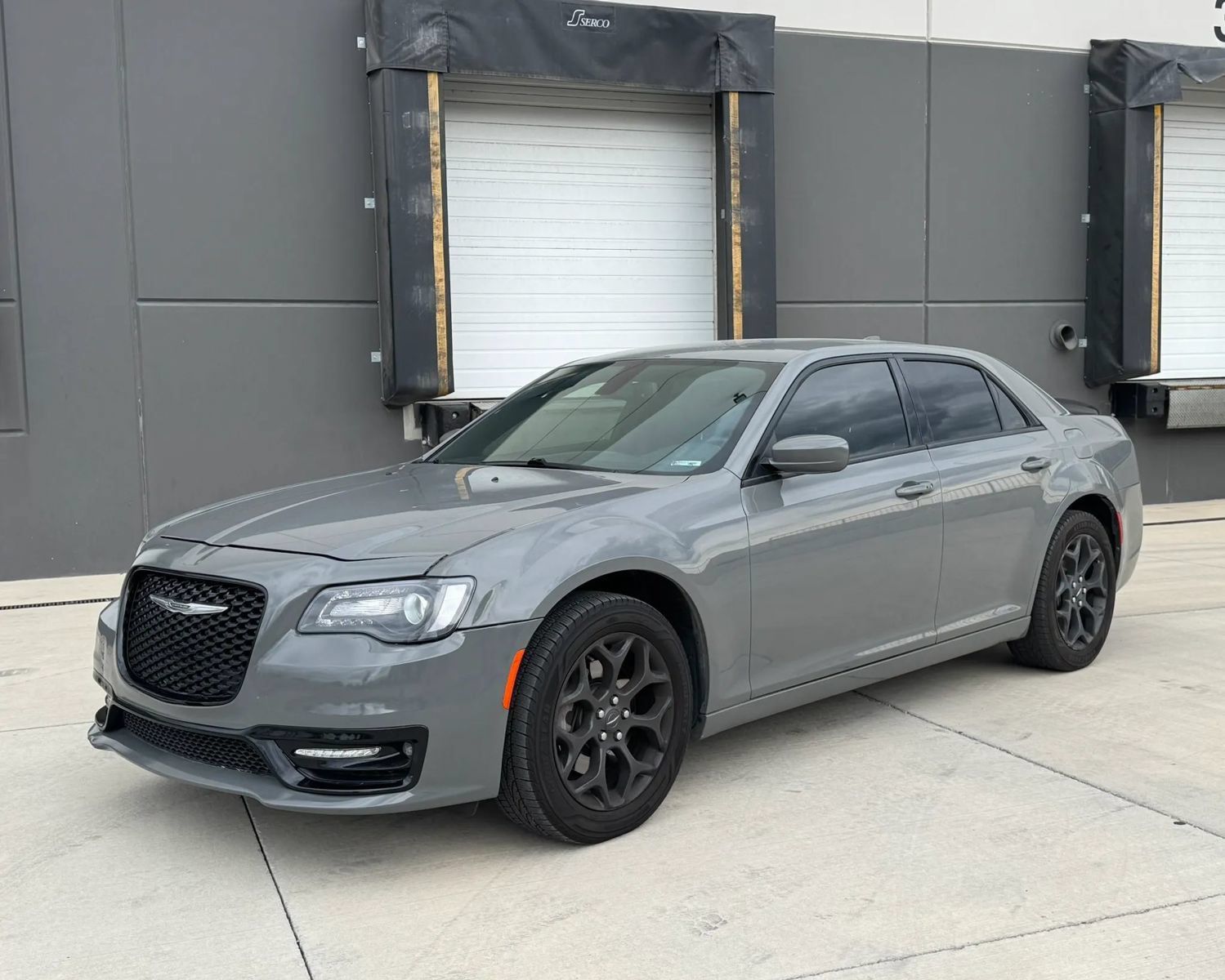 Used 2019 Chrysler 300 S AWD/4WD image 1