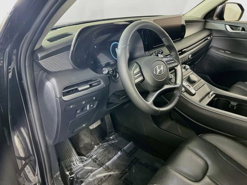 Used 2023 Hyundai Palisade Limited w/ Winter Package AWD/4WD image 9