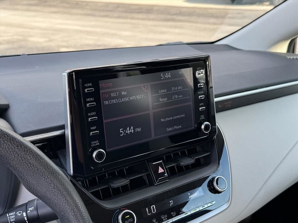 Used 2020 Toyota Corolla LE FWD image 26