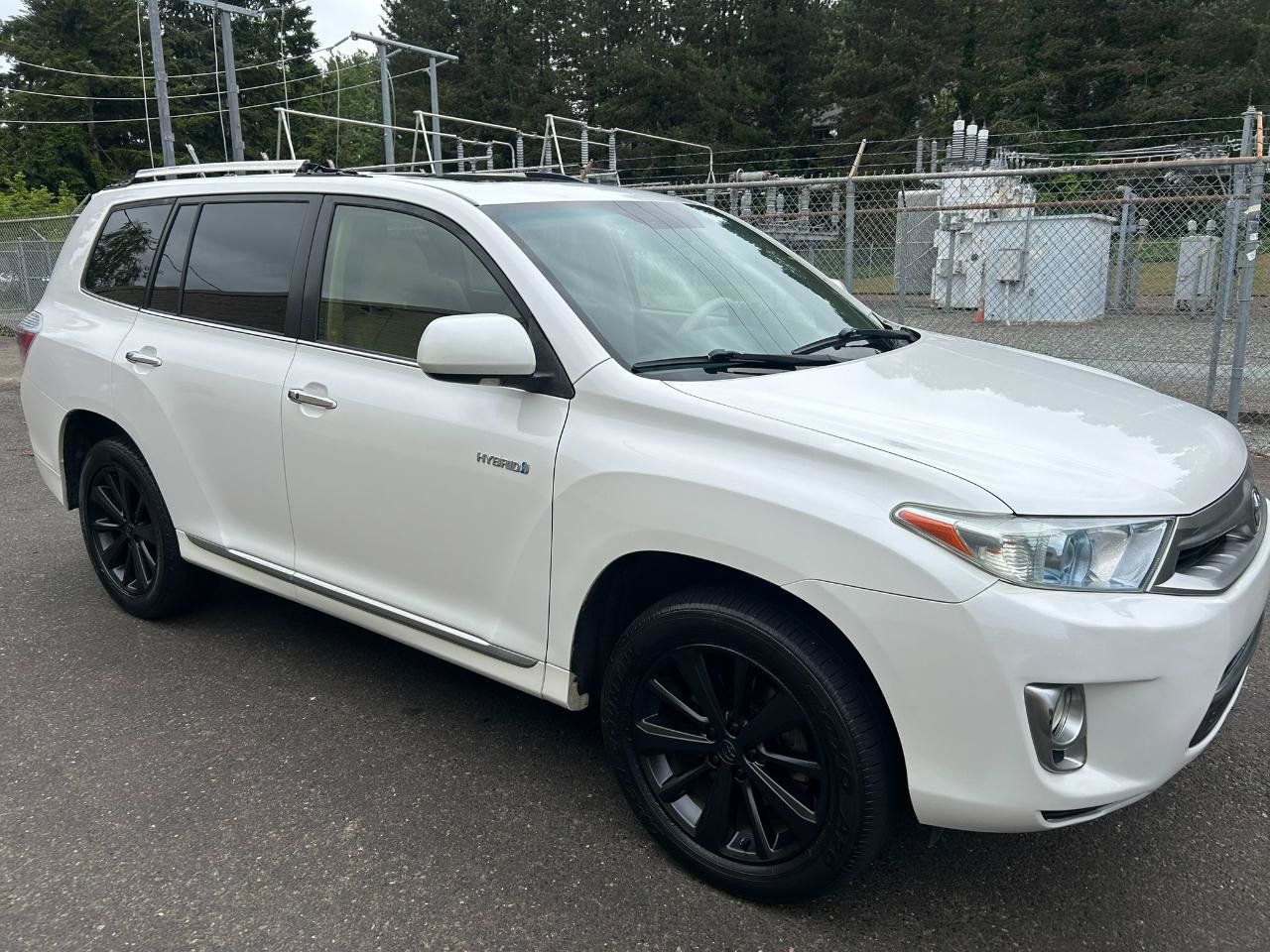Used 2012 Toyota Highlander Limited AWD/4WD image 3