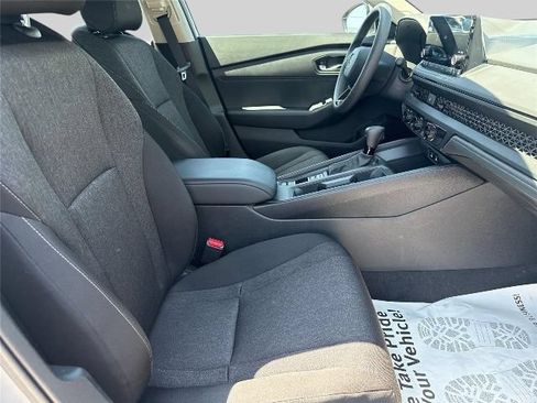 Used 2023 Honda Accord LX image 24
