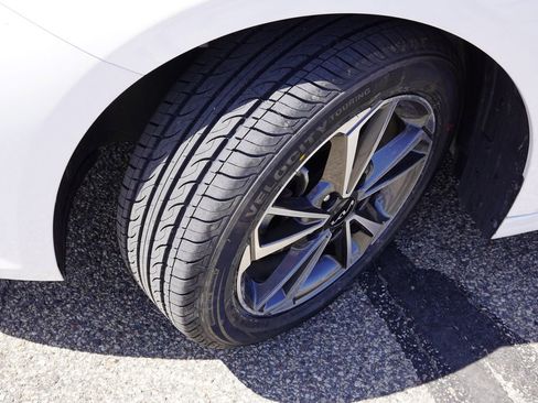 Certified 2023 Kia Forte LXS w/ LXS Technology Package FWD image 13
