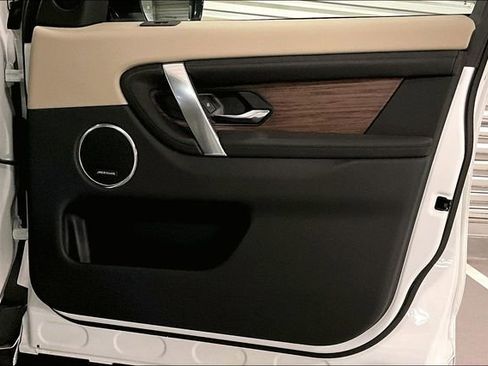 Certified 2025 Land Rover Discovery Sport S image 27