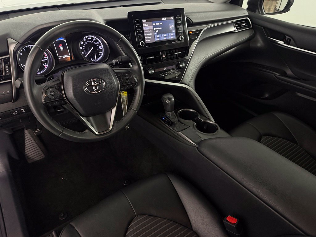 Used 2021 Toyota Camry SE w/ Carpet Mat Package (TMS) FWD image 12
