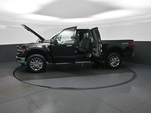 New 2026 Ford F150 XLT w/ XLT Chrome Appearance Package image 29