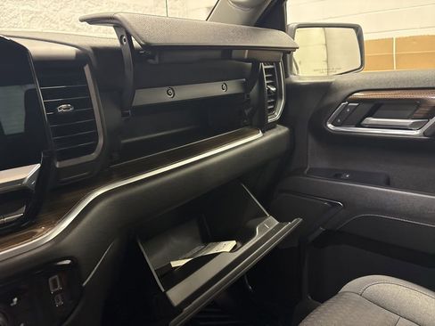 Used 2023 Chevrolet Silverado 1500 RST AWD/4WD image 30