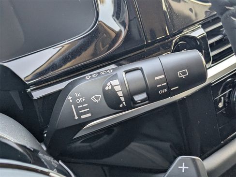 New 2025 Nissan Pathfinder SL image 28