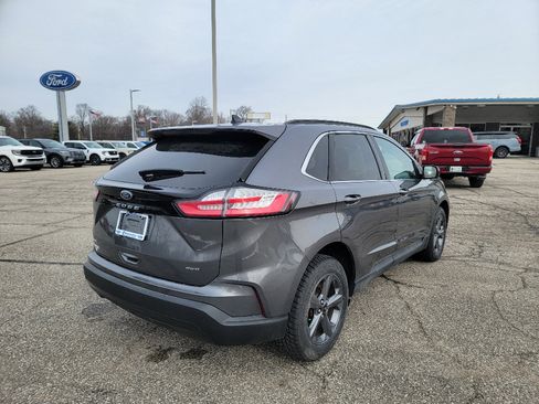 Used 2022 Ford Edge SEL w/ Sport Appearance Package image 9