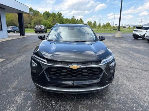 Used 2025 Chevrolet Trax LT w/ Driver Confidence Package FWD image 6