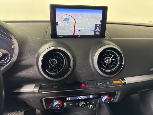 Used 2018 Audi A3 2.0T Premium image 18