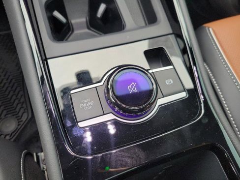 Used 2026 Volkswagen Tiguan SEL R-Line image 16