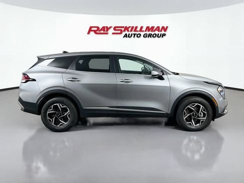 Used 2023 Kia Sportage LX AWD/4WD image 8