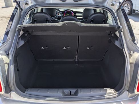 Used 2017 MINI Cooper 4-Door Hardtop FWD image 28