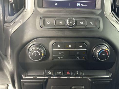 Used 2020 Chevrolet Silverado 1500 Custom Trail Boss w/ Custom Convenience Package AWD/4WD image 20