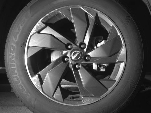 Used 2025 Nissan Rogue SV image 13