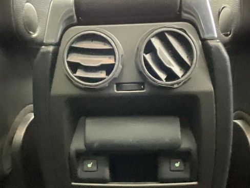 Used 2016 Land Rover LR4 HSE image 30