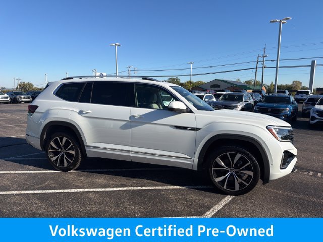 Used 2024 Volkswagen Atlas SEL Premium R-Line AWD/4WD image 2