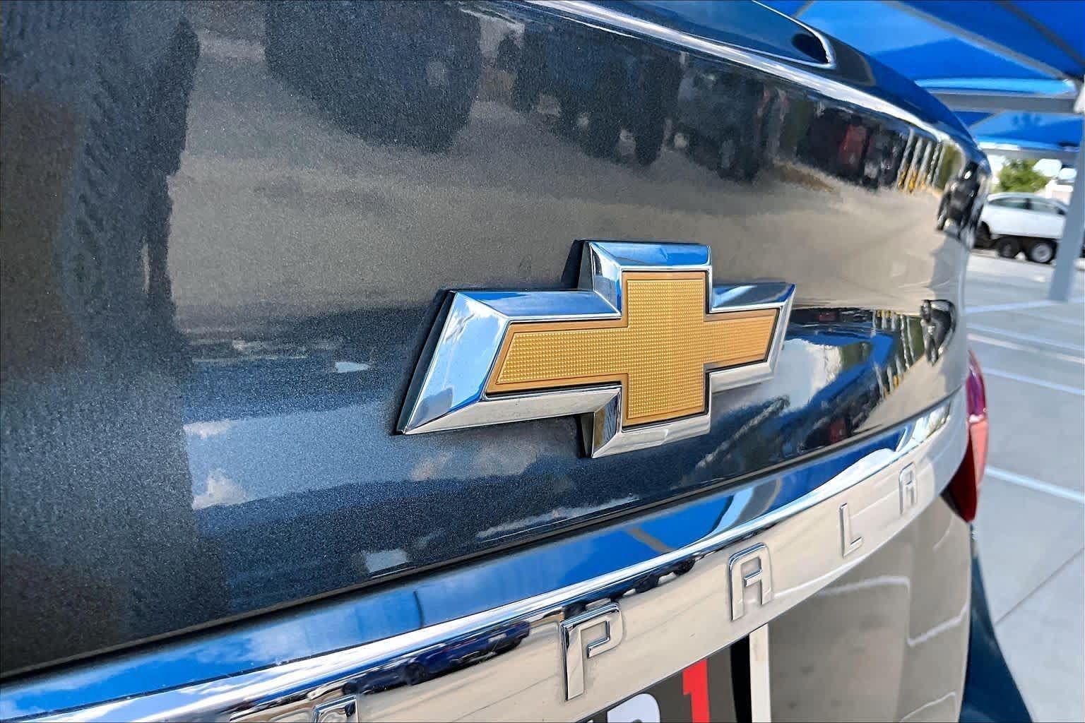 Used 2019 Chevrolet Impala LT FWD image 29