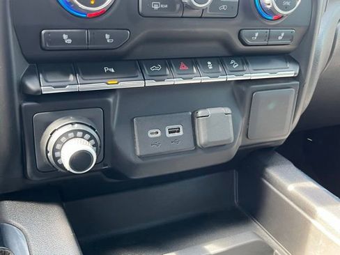 Used 2022 Chevrolet Silverado 1500 LT Trail Boss w/ Safety Package AWD/4WD image 35