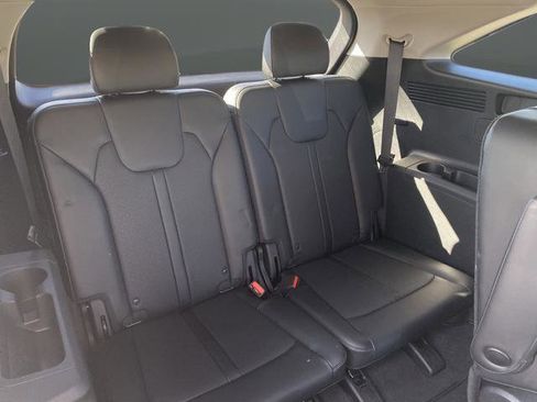 Used 2023 Kia Sorento SX AWD/4WD image 38