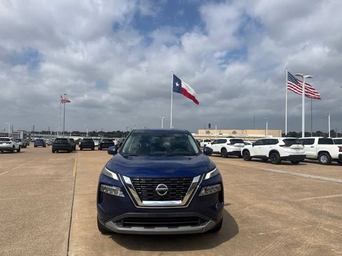 Used 2021 Nissan Rogue SV AWD/4WD image 5