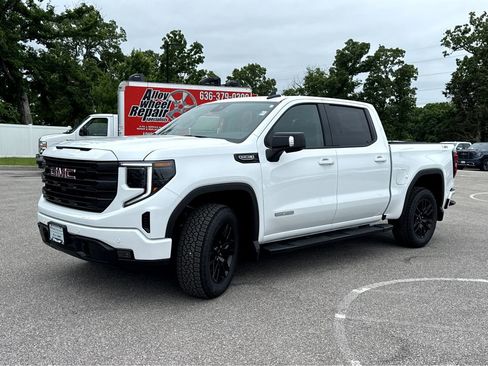 New 2026 GMC Sierra 1500 Elevation w/ Elevation Premium Package AWD/4WD image 4