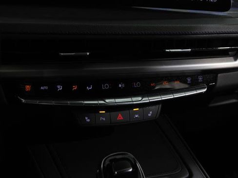 Used 2024 Cadillac XT4 Sport w/ Cold Weather Package image 14