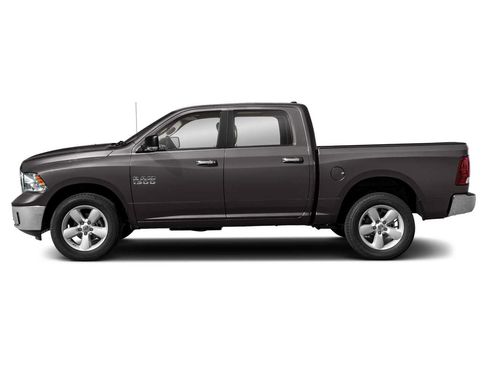 Used 2023 RAM 1500 Classic SLT w/ Trailer & Traction Group RWD image 3