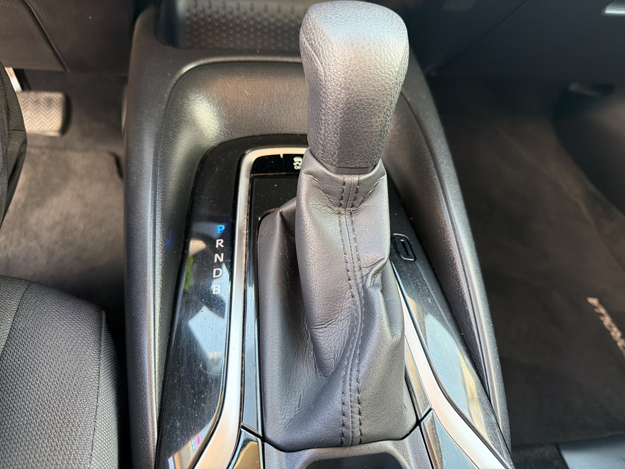Used 2020 Toyota Corolla LE FWD image 21