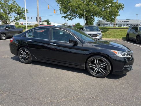 Used 2017 Honda Accord Sport Special Edition image 23