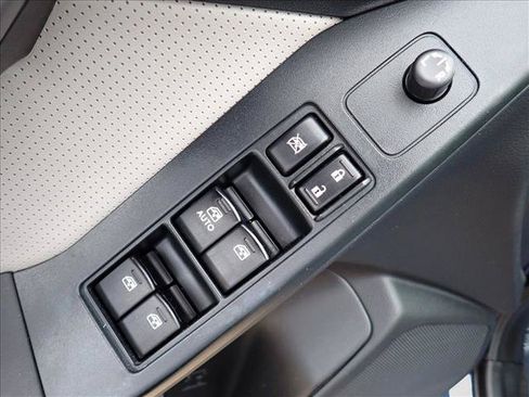 Used 2014 Subaru Forester 2.5i Touring AWD/4WD image 16
