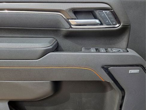 Used 2025 GMC Sierra 2500 AT4 w/ AT4 Preferred Package image 20