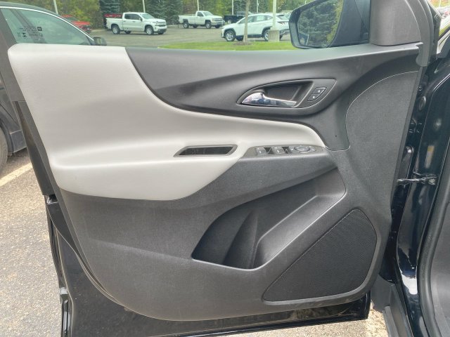 Used 2024 Chevrolet Equinox LS FWD image 21